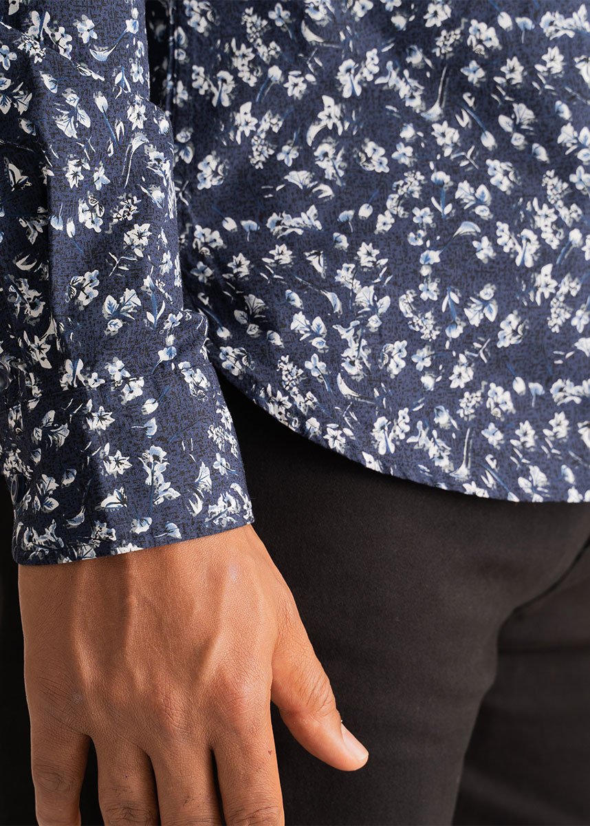 american-tall-mens-soft-wash-navyfloral-detail