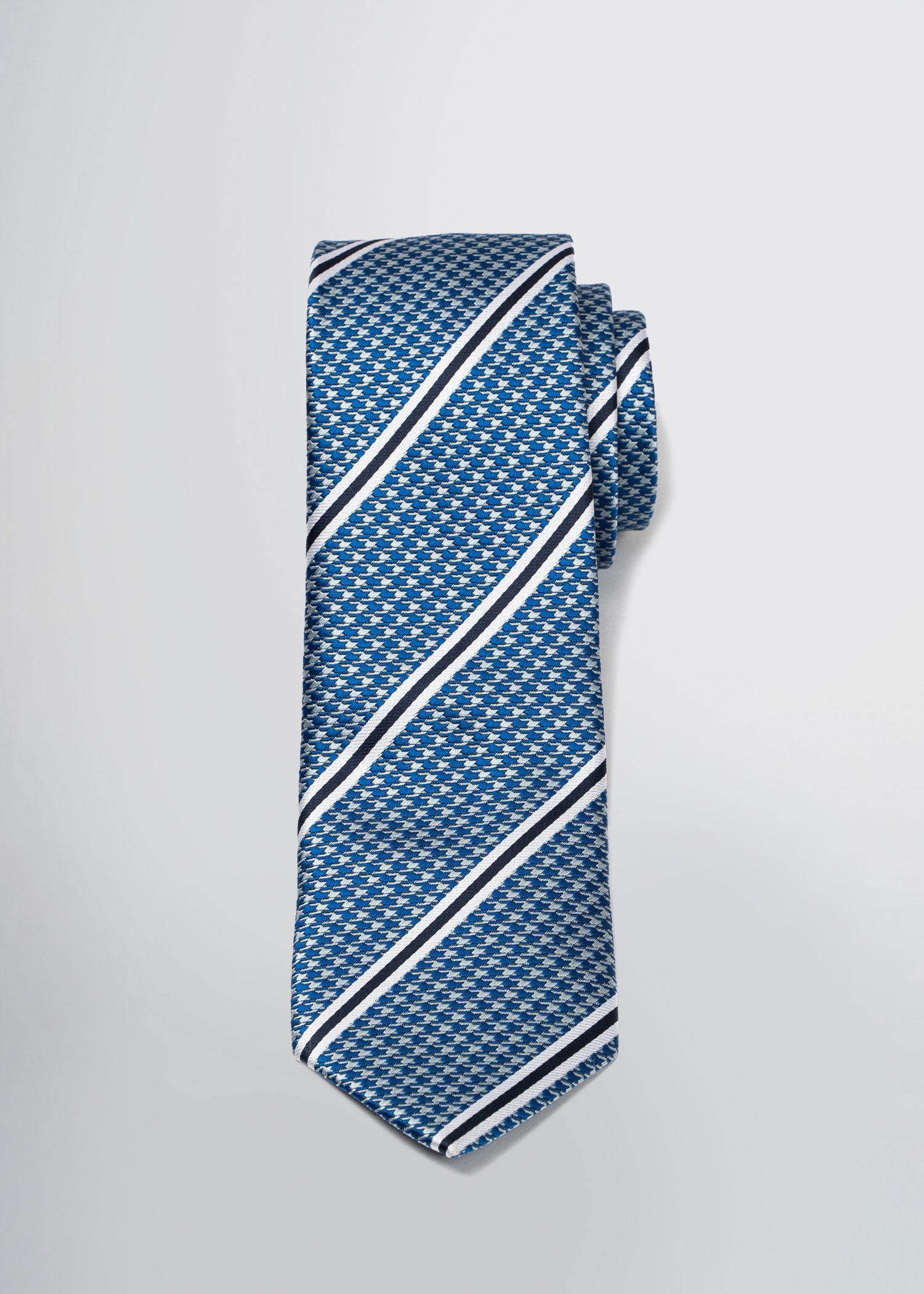 american-tall-mens-tie-blue-houndstooth-front