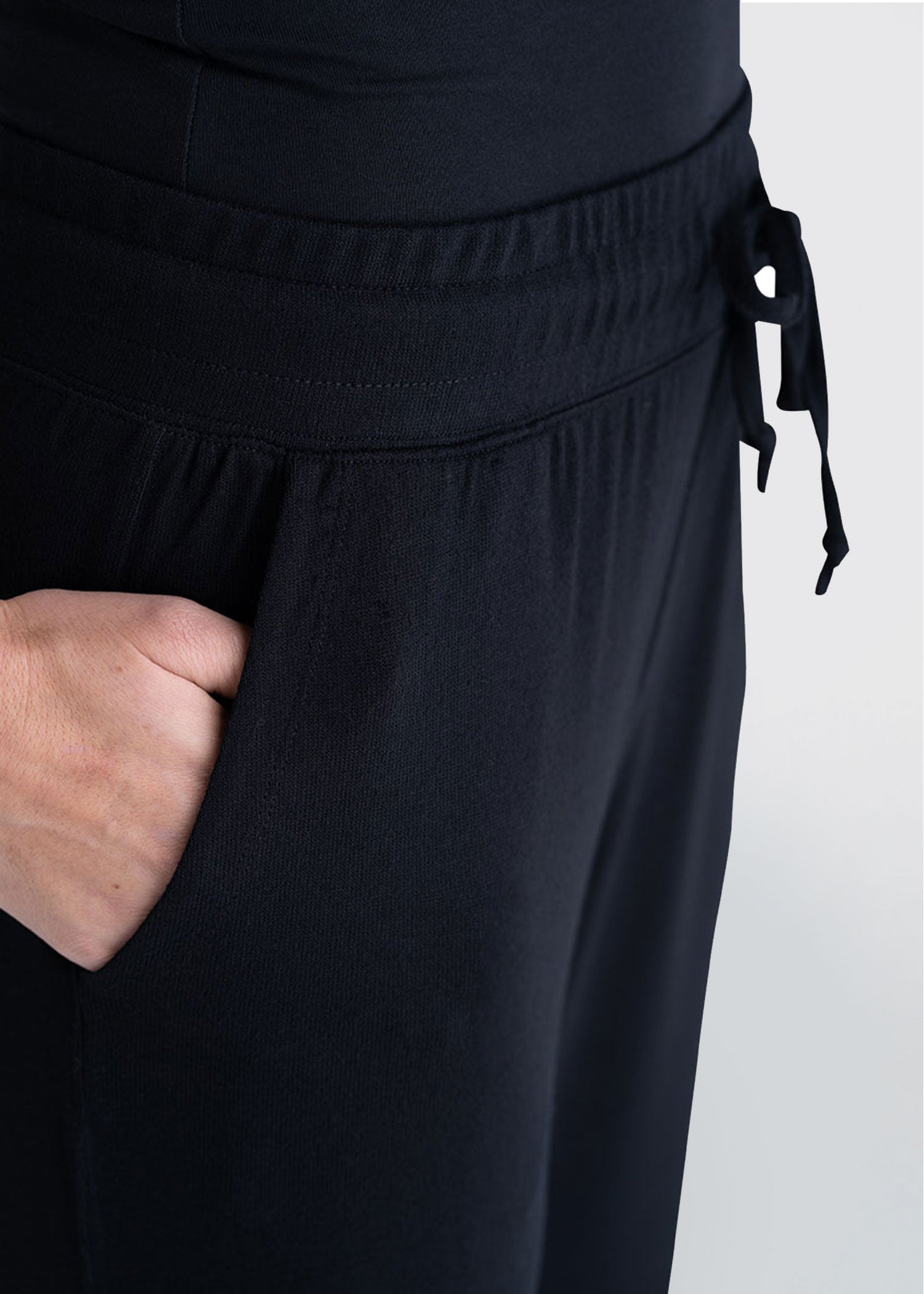 american-tall-womens-lounge-jogger-black-detail