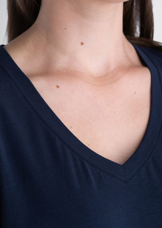 american-tall-womens-scoop-tee-navy-detail