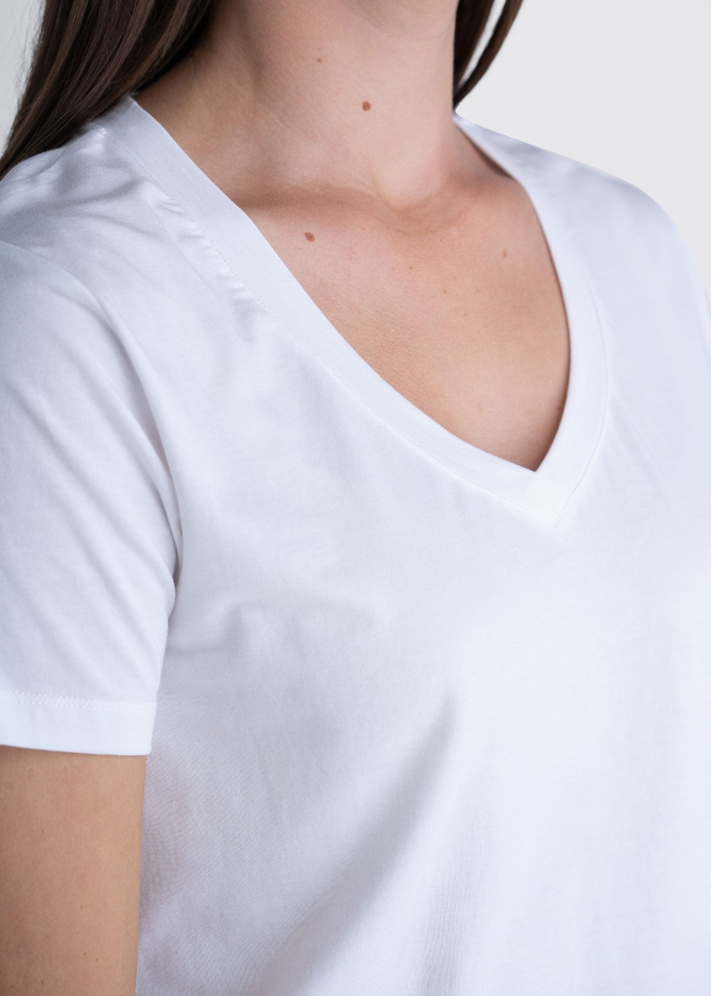      american-tall-womens-scoop-tee-white-detail