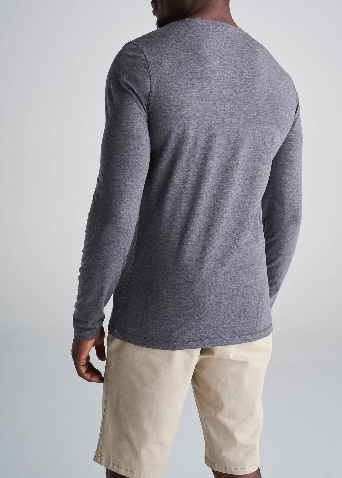 american_tall_men_essentials_slim_fit_crewneck_longsleeve_charcoalmix-back