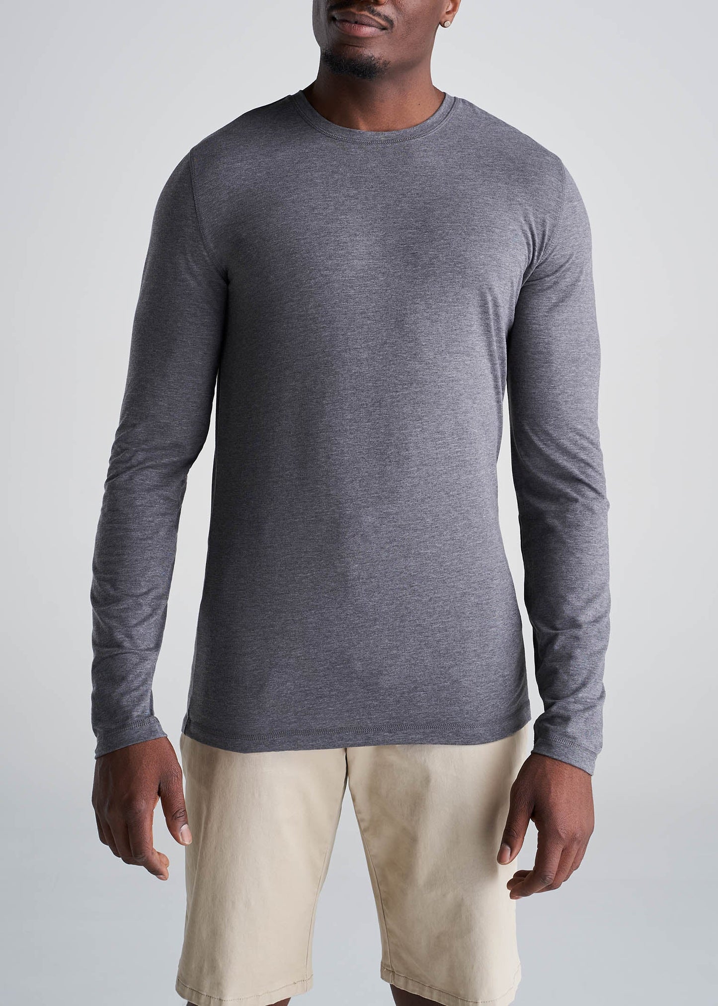american_tall_men_essentials_slim_fit_crewneck_longsleeve_charcoalmix-front