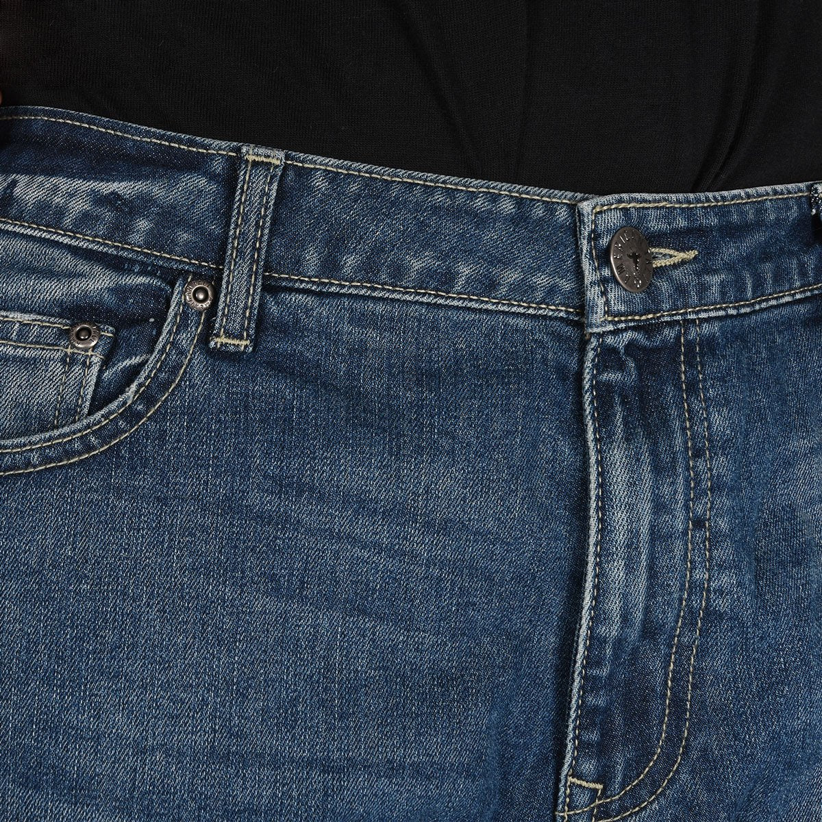 tall-jeans-signature-fade-front